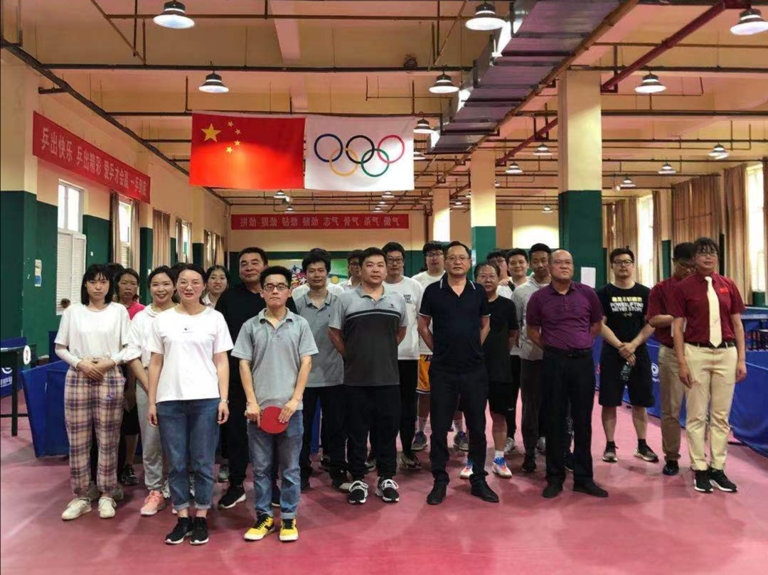 第一届”天职杯”教职工乒乓球赛落下帷幕(图1) 1-21062Q3562cB.jpg