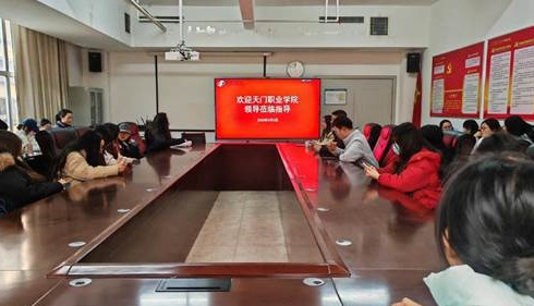 9facab5f043ab5f58843c35eaf4218d