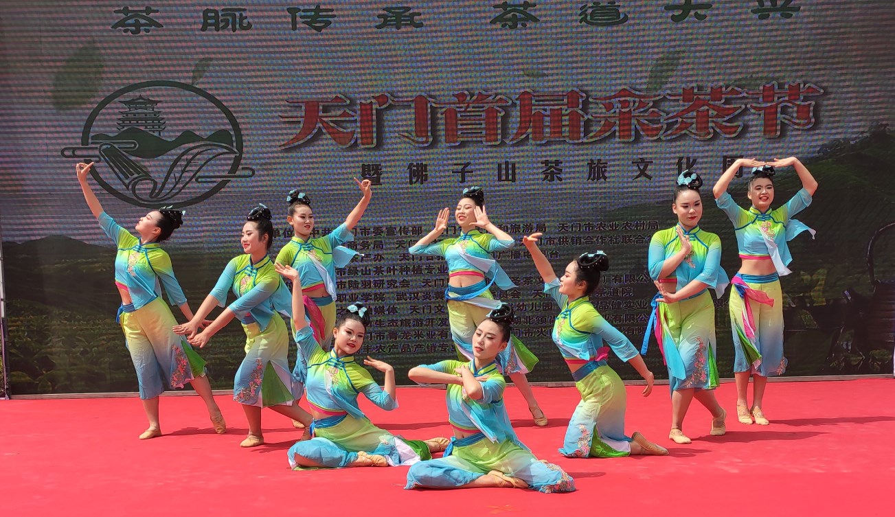 1-21050611102C28.jpg
